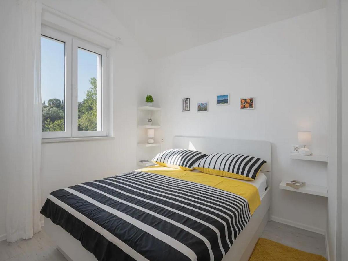 Dolce Apartment *